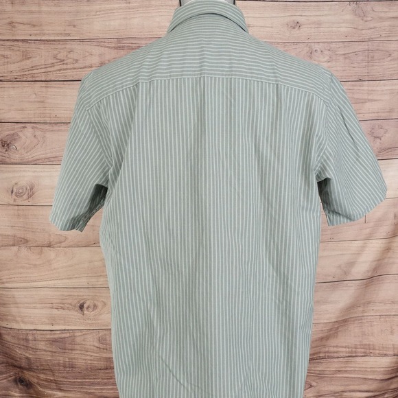 VAN HEUSEN SHORT SLEEVE GREEN STRIPED BUTTON DOWN SHIRT MENS SIZE M OUTDOORS - Picture 4 of 6